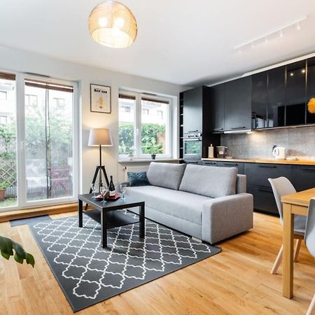 Modern 70M Apartment With Private Garden Metro Warsaw Exterior photo